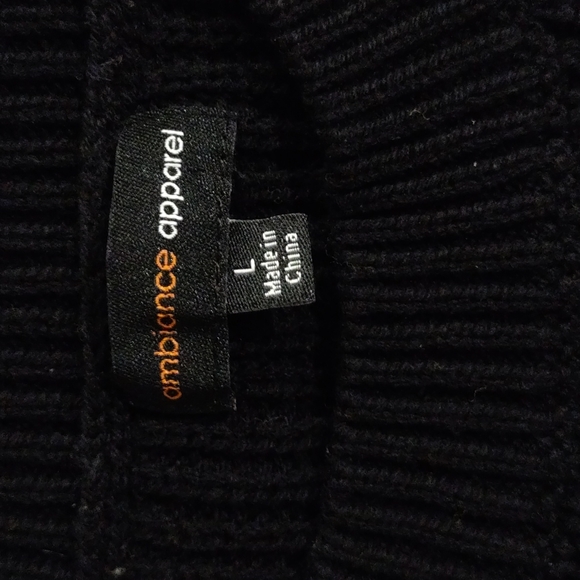 Sweater - Picture 3 of 5